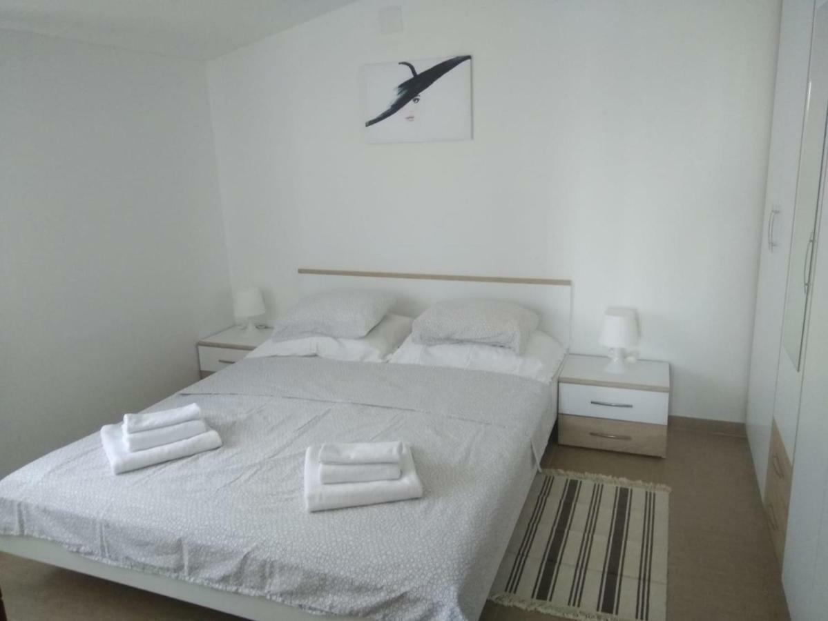 Apartment Leon & Grga Sibuljina Luaran gambar
